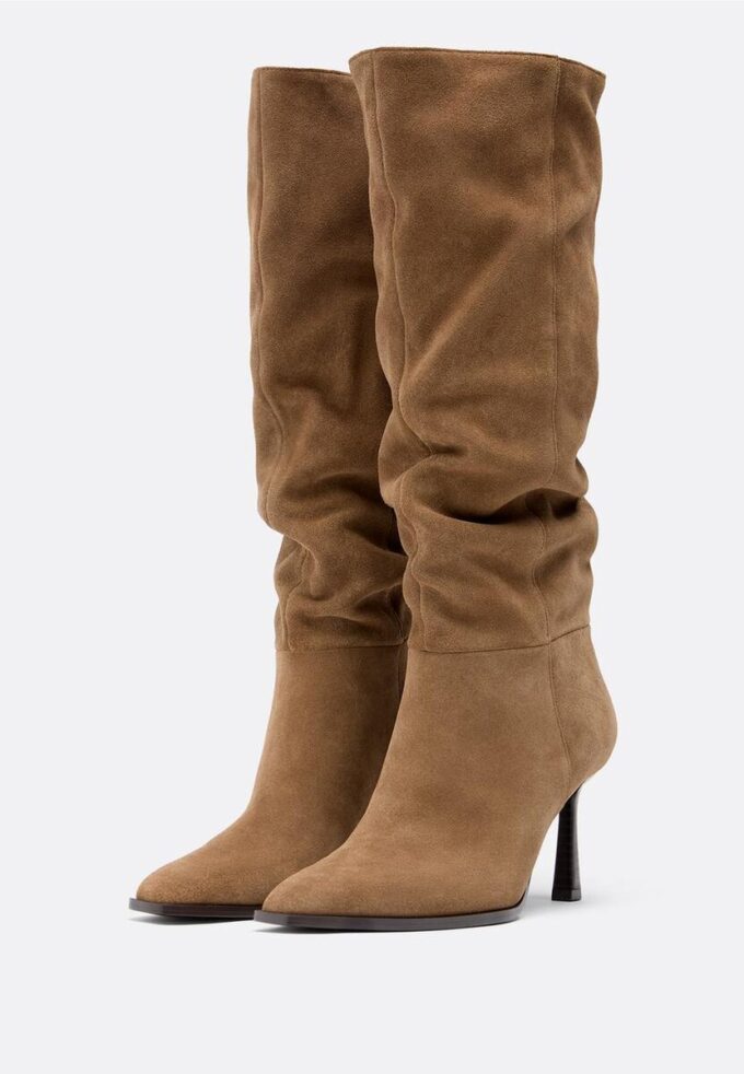 Leder-Stiefel mit Slouchy-Stiletto-Absatz