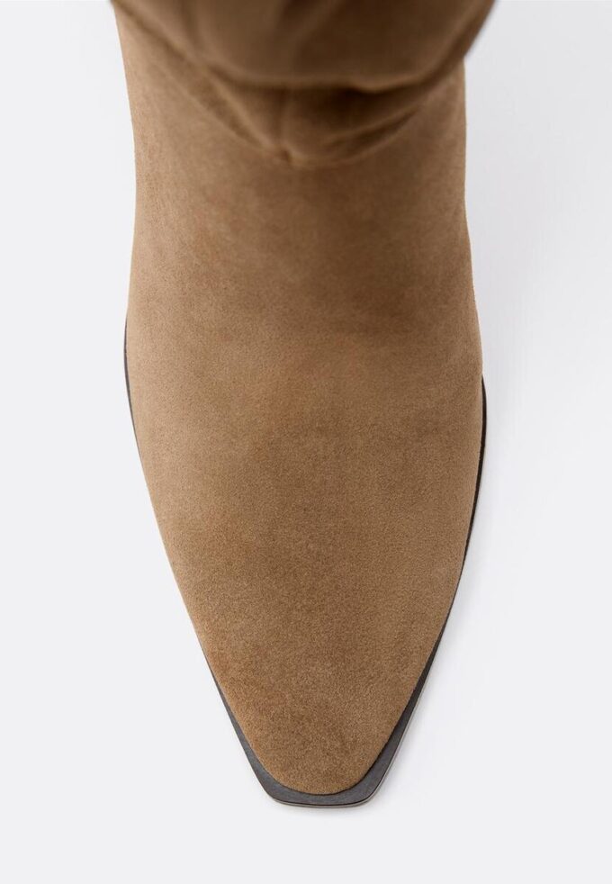 Leder-Stiefel mit Slouchy-Stiletto-Absatz