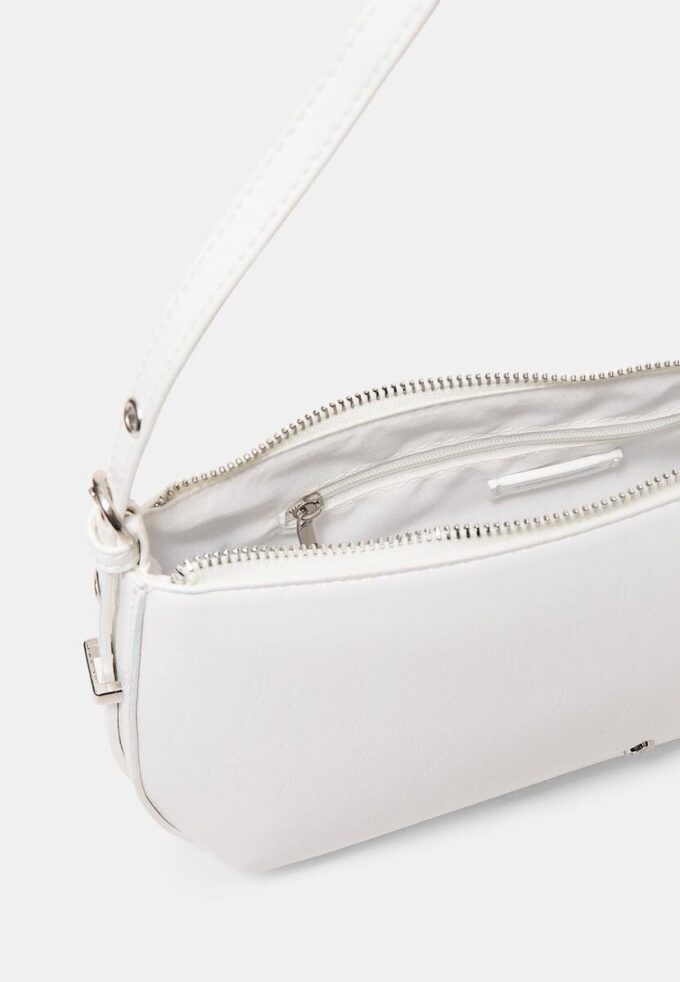 Längliche Schultertasche mit Ösen