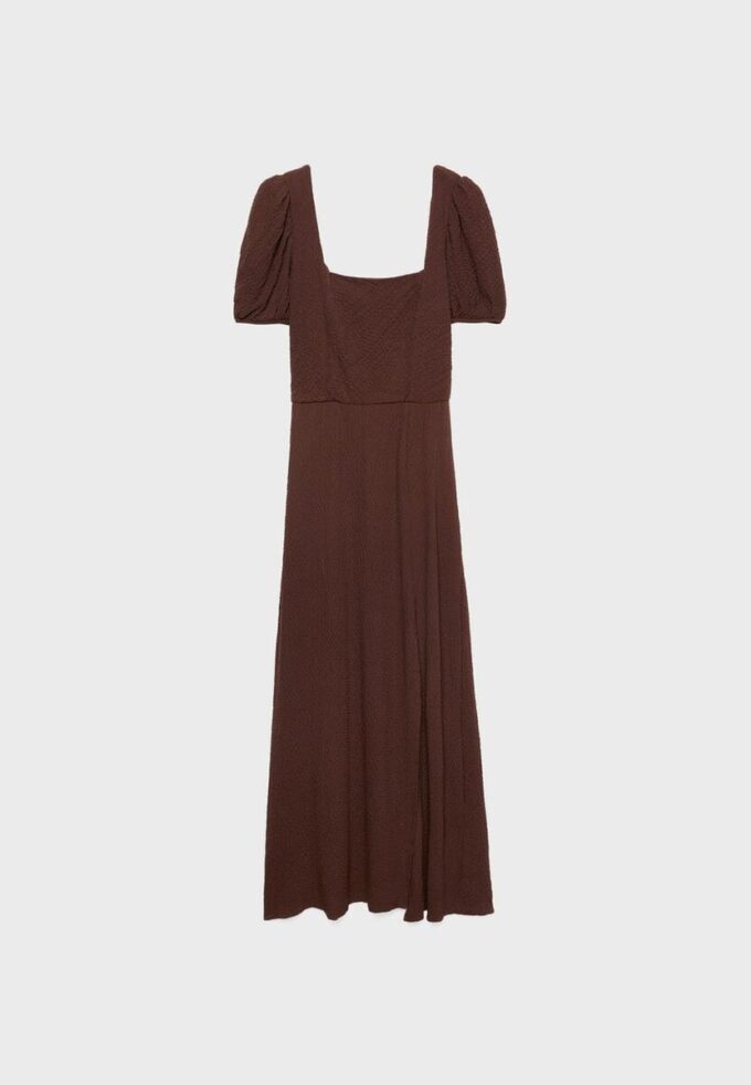 Lockeres Maxikleid mit gekreuztem Rücken Lockeres Maxikleid mit gekreuztem Rücken