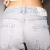 Low-Rise-Jeans mit geradem Bein Low-Rise-Jeans mit geradem Bein