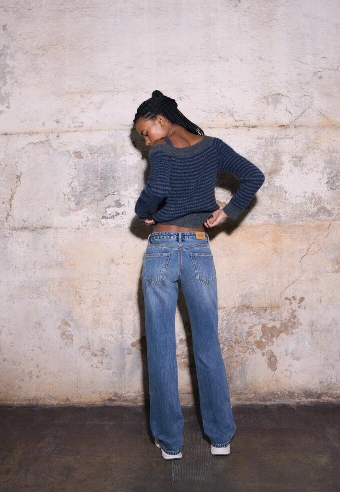 Low-Rise-Jeans mit geradem Bein