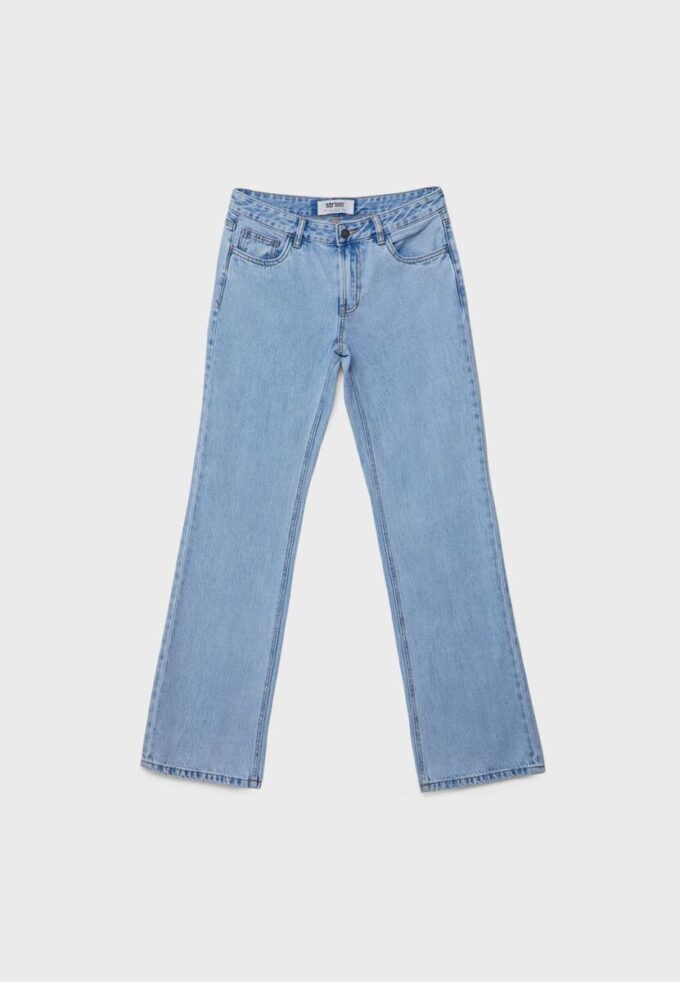 Low-Rise-Jeans mit geradem Bein Low-Rise-Jeans mit geradem Bein