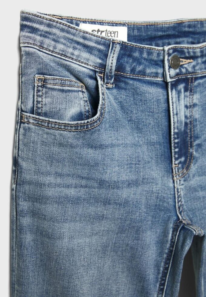 Low-Rise-Jeans mit Schlag Low-Rise-Jeans mit Schlag