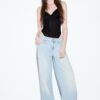 Low-Rise-Jeans mit zwei Knöpfen Low-Rise-Jeans mit zwei Knöpfen