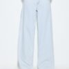 Low-Rise-Jeans mit zwei Knöpfen Low-Rise-Jeans mit zwei Knöpfen