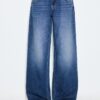 Low-Rise-Jeans mit zwei Knöpfen Low-Rise-Jeans mit zwei Knöpfen