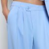 Lässige, gestreifte elegante Hose mit gekreuztem Bund Lässige, gestreifte elegante Hose mit gekreuztem Bund