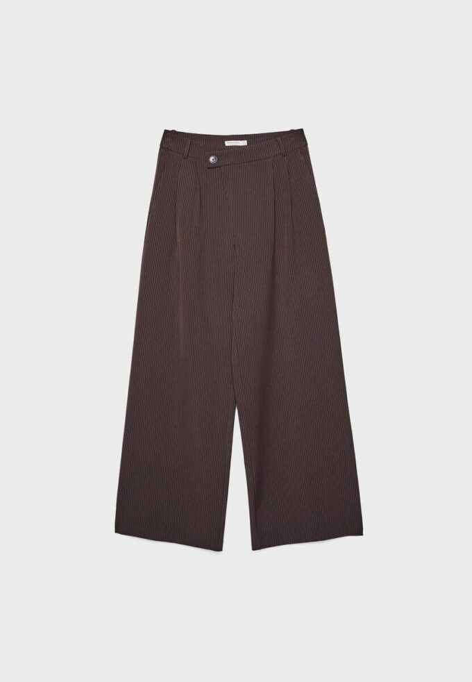 Lässige, gestreifte elegante Hose mit gekreuztem Bund Lässige, gestreifte elegante Hose mit gekreuztem Bund