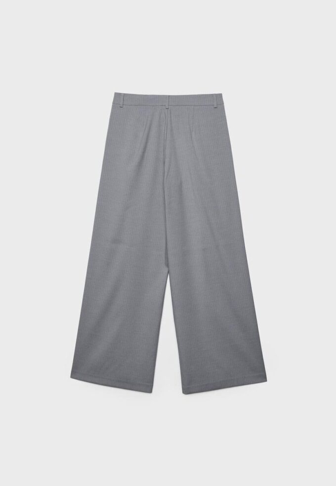 Lässige, gestreifte elegante Hose mit gekreuztem Bund Lässige, gestreifte elegante Hose mit gekreuztem Bund