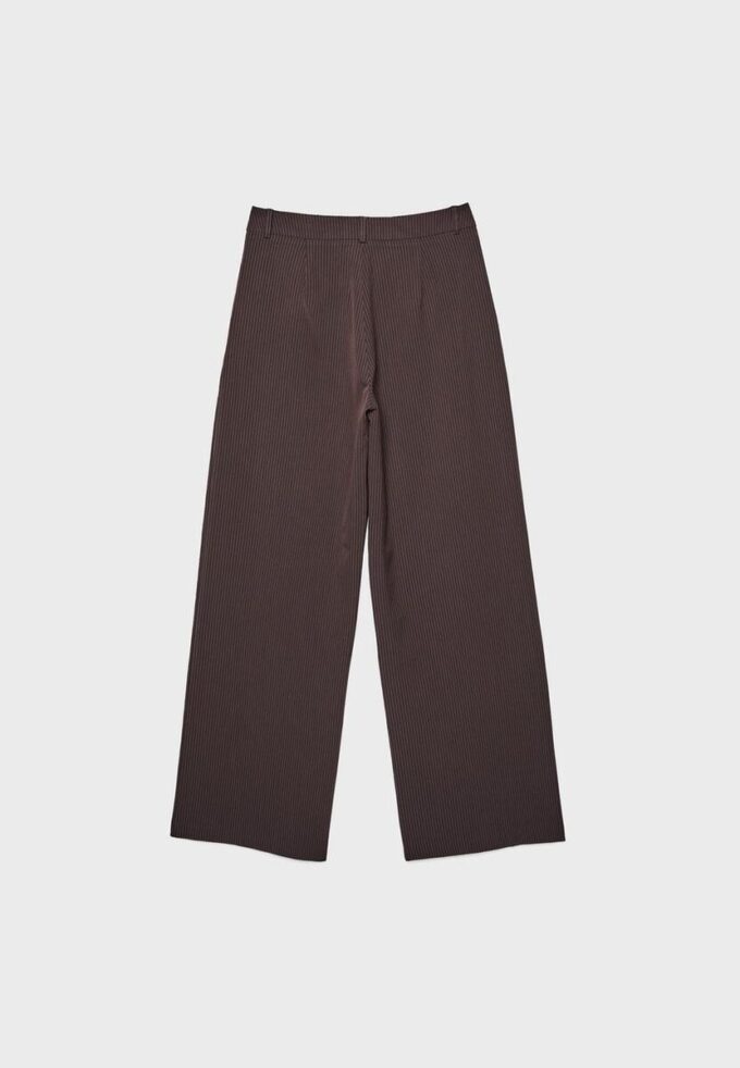 Lässige, gestreifte elegante Hose mit gekreuztem Bund Lässige, gestreifte elegante Hose mit gekreuztem Bund