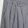 Lässige, gestreifte elegante Hose mit gekreuztem Bund Lässige, gestreifte elegante Hose mit gekreuztem Bund