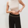 Lyocell-Hose mit Abnähern und Kette Lyocell-Hose mit Abnähern und Kette