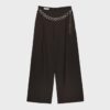 Lyocell-Hose mit Abnähern und Kette Lyocell-Hose mit Abnähern und Kette