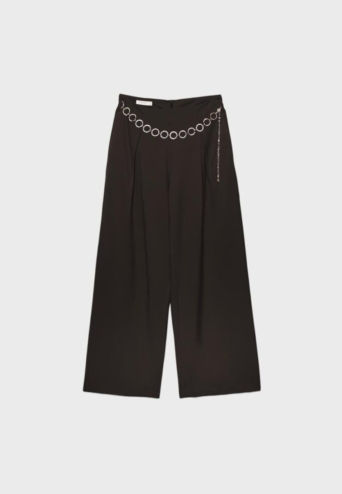Lyocell-Hose mit Abnähern und Kette Lyocell-Hose mit Abnähern und Kette