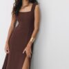 Midi-Kleid mit gekreuztem Rücken im Leinen-Look Midi-Kleid mit gekreuztem Rücken im Leinen-Look