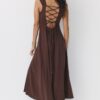 Midi-Kleid mit gekreuztem Rücken im Leinen-Look Midi-Kleid mit gekreuztem Rücken im Leinen-Look