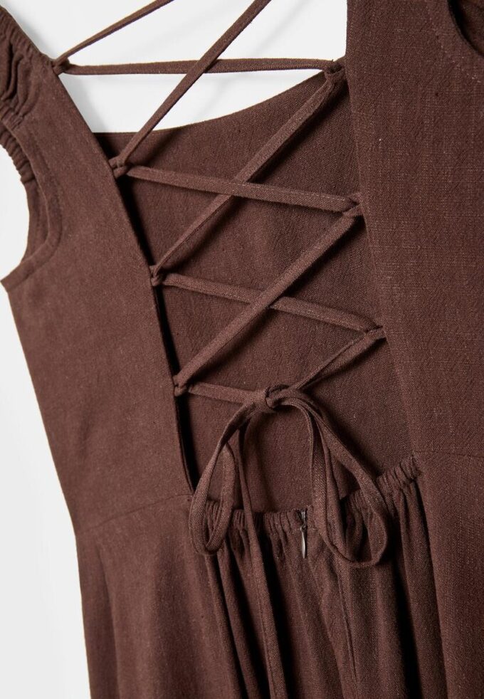 Midi-Kleid mit gekreuztem Rücken im Leinen-Look Midi-Kleid mit gekreuztem Rücken im Leinen-Look