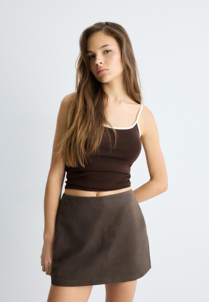 Mini-Skort aus Kunstwildleder Mini-Skort aus Kunstwildleder