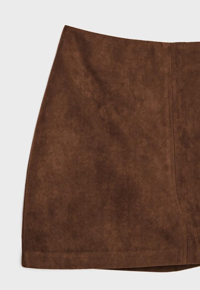 Mini-Skort aus Kunstwildleder Mini-Skort aus Kunstwildleder