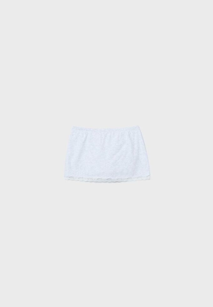 Mini-Skort mit Spitzenbesatz