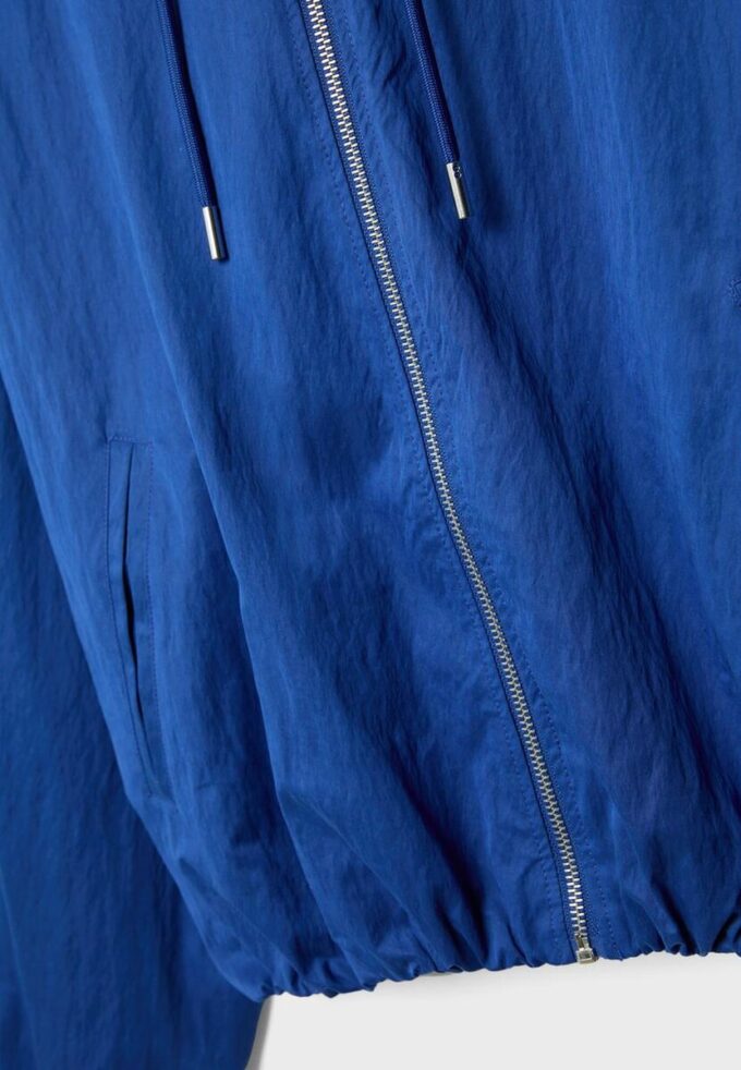 Nylon-Kapuzenjacke Nylon-Kapuzenjacke