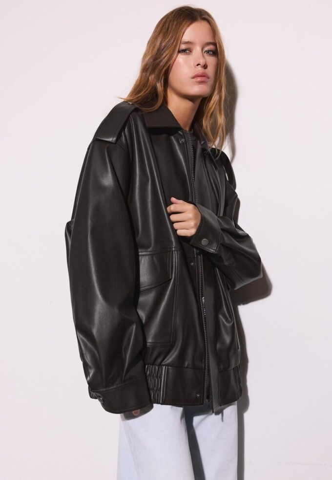 Oversize-Bikerjacke in Lederoptik Oversize-Bikerjacke in Lederoptik