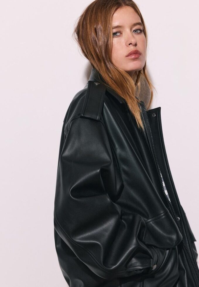 Oversize-Bikerjacke in Lederoptik Oversize-Bikerjacke in Lederoptik