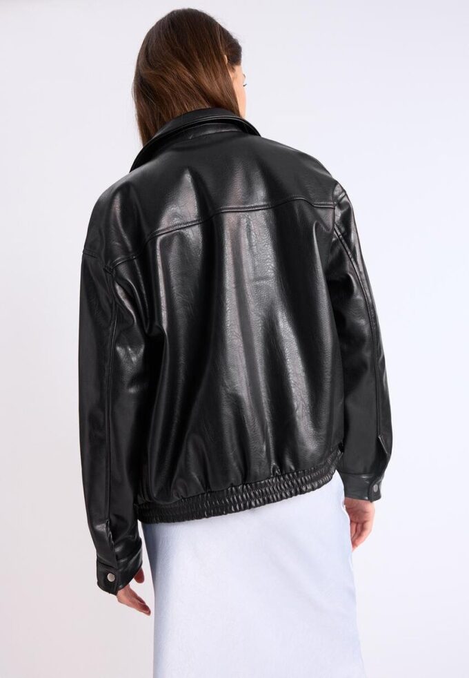 Oversize-Jacke in Lederoptik Oversize-Jacke in Lederoptik