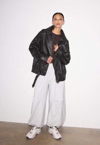 Oversize-Kunstlederjacke mit Revers