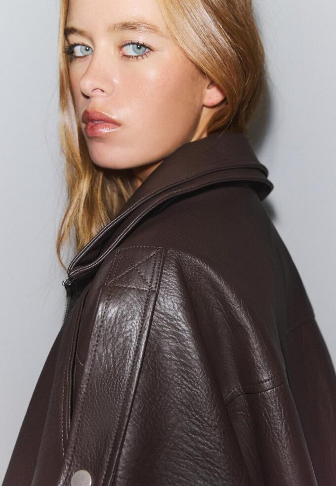 Oversize-Kunstlederjacke mit Revers Oversize-Kunstlederjacke mit Revers