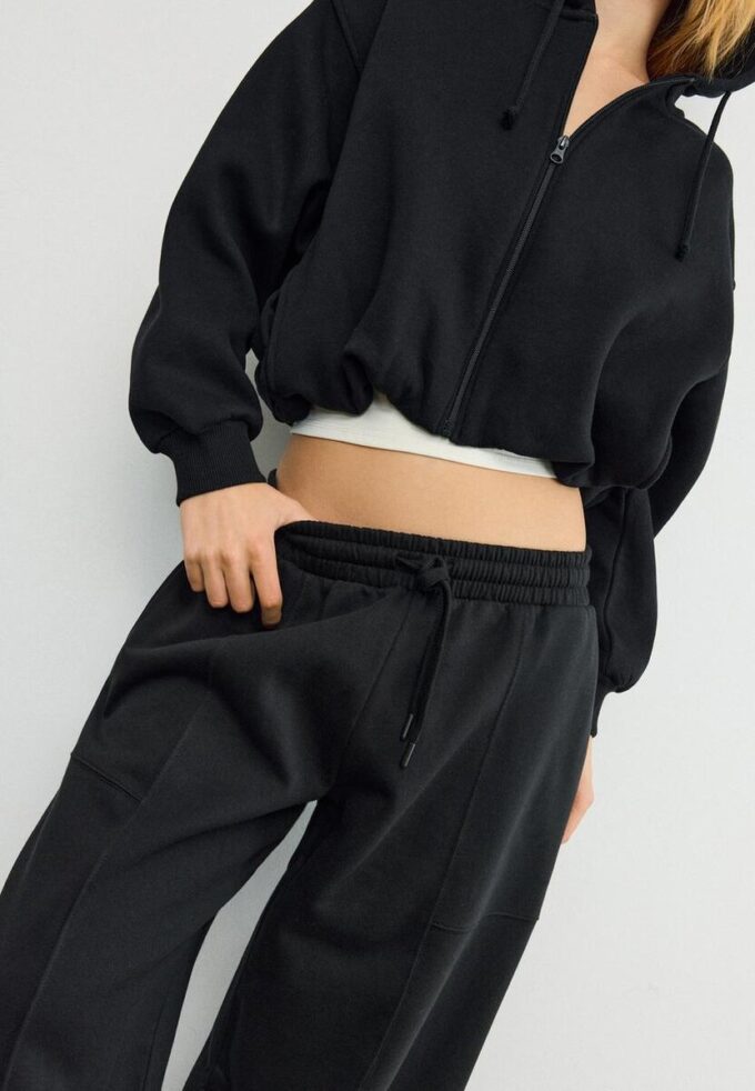 Plüsch-Jogging-Hose im Ballon-Stil Plüsch-Jogging-Hose im Ballon-Stil
