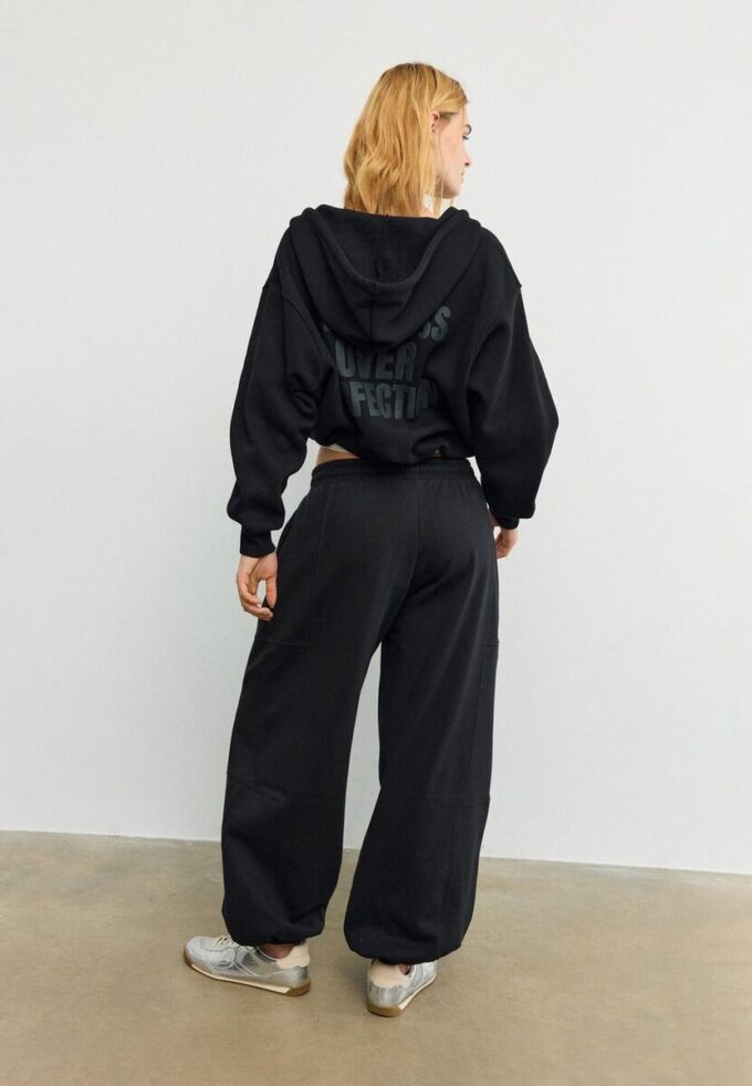 Plüsch-Jogging-Hose im Ballon-Stil Plüsch-Jogging-Hose im Ballon-Stil