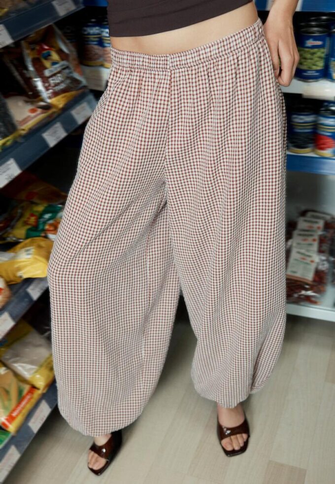 Popeline-Hose mit weitem Schnitt