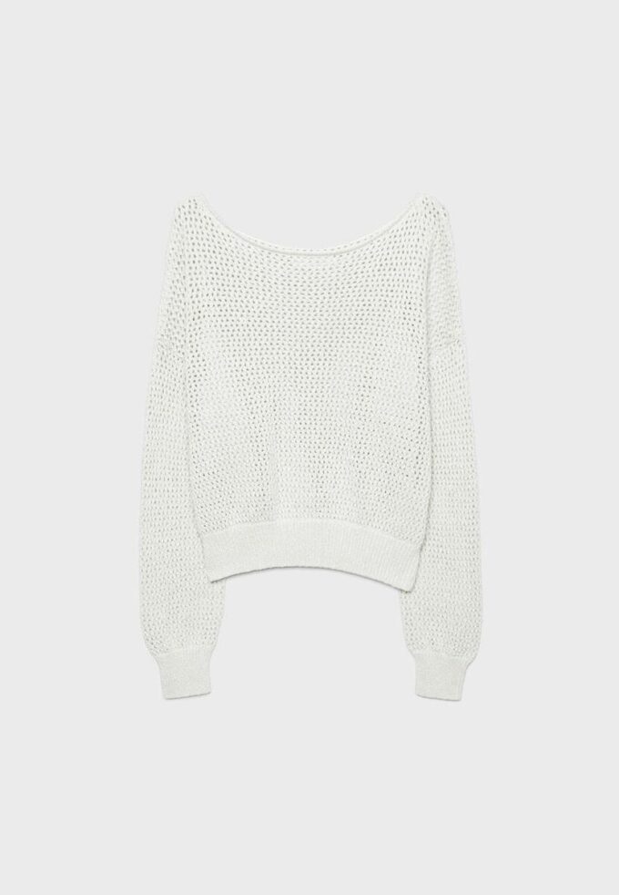 Pullover aus Mesh-Strick mit U-Boot-Ausschnitt Pullover aus Mesh-Strick mit U-Boot-Ausschnitt