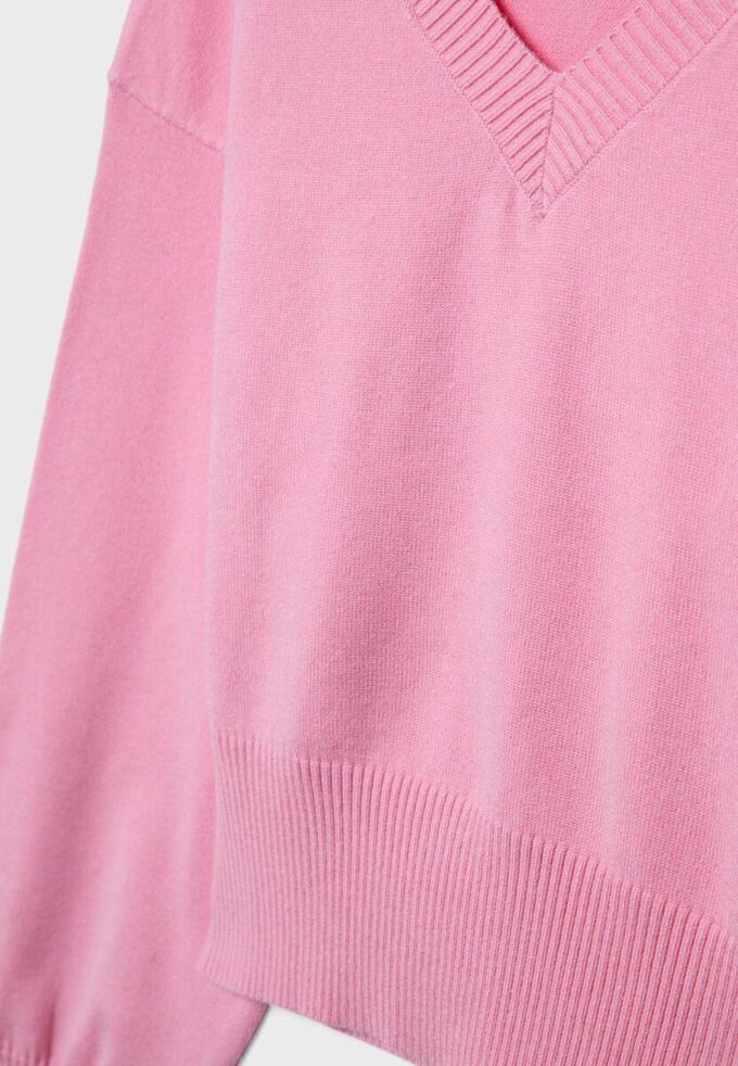 Pullover mit V-Ausschnitt und Fledermausärmeln Pullover mit V-Ausschnitt und Fledermausärmeln