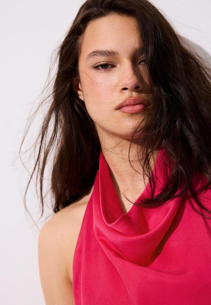 Rückenfreies Midi-Kleid mit Neckholder
