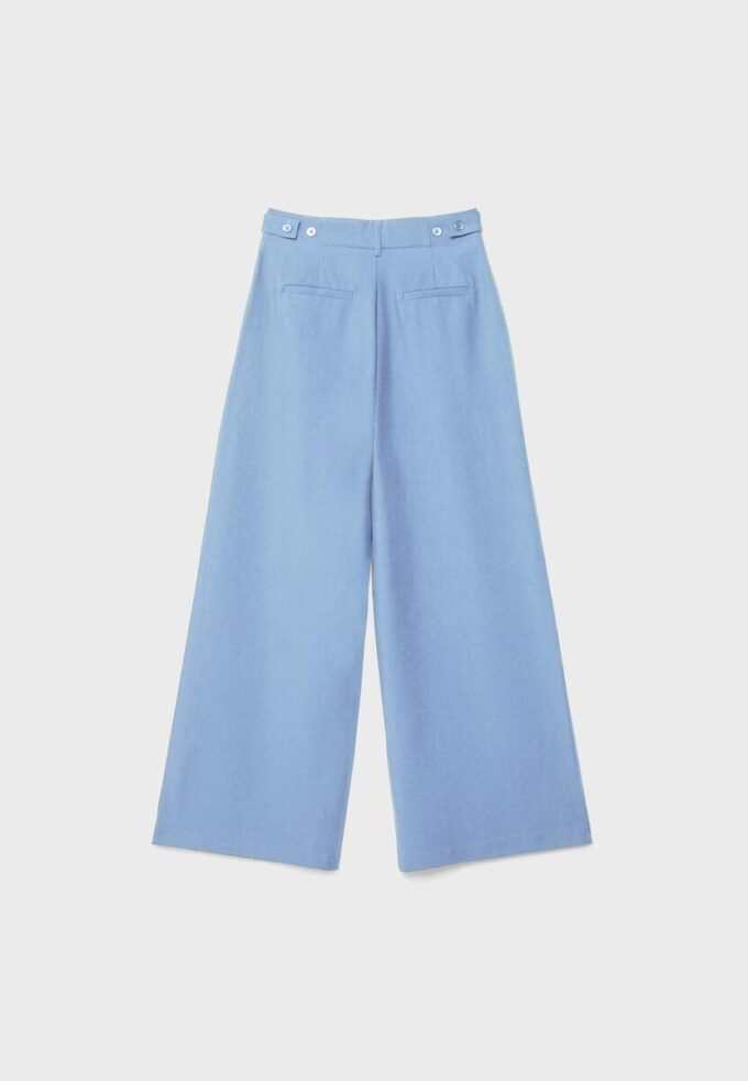 Rustikale Hose mit Wide Leg und verstellbaren Knöpfen Rustikale Hose mit Wide Leg und verstellbaren Knöpfen