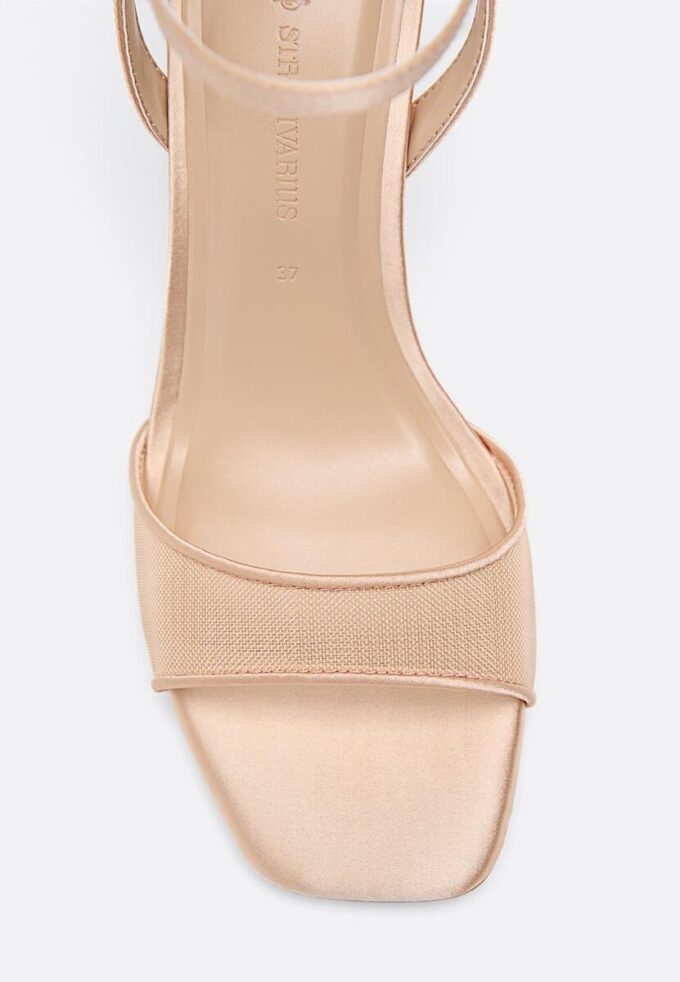 Sandalen mit Mesh-Stilettoabsatz Sandalen mit Mesh-Stilettoabsatz