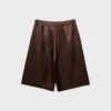 Satin-Bermudashorts mit Abnähern Satin-Bermudashorts mit Abnähern