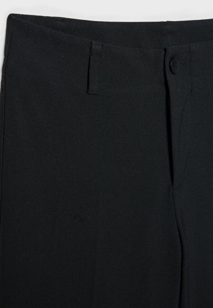 Schmal geschnittene gerade Hose Schmal geschnittene gerade Hose