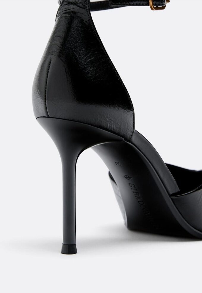 Schuhe mit Lederabsatz