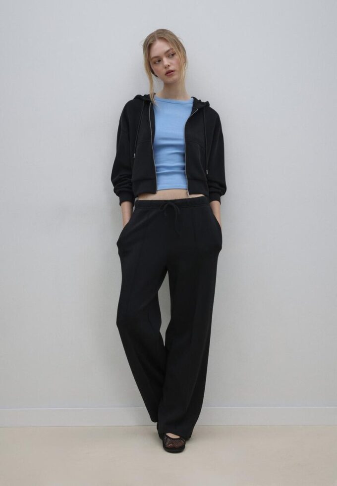 Soft-Feel-Sweatshirt mit Reißverschluss Soft-Feel-Sweatshirt mit Reißverschluss