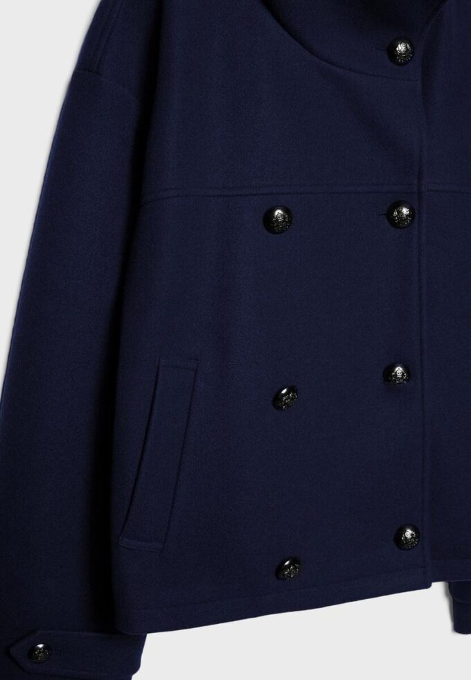 Soft Touch-Jacke mit Überkreuzverschluss und hohem Kragen Soft Touch-Jacke mit Überkreuzverschluss und hohem Kragen