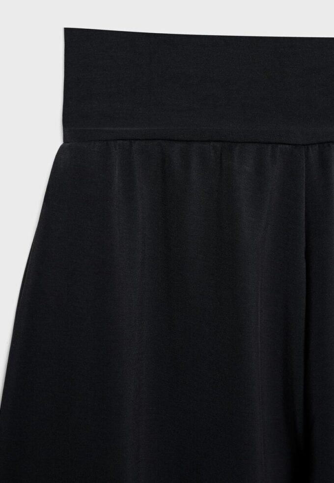 Soft Touch-Jogginghose im Ballon-Stil mit umgeschlagenem Bund Soft Touch-Jogginghose im Ballon-Stil mit umgeschlagenem Bund