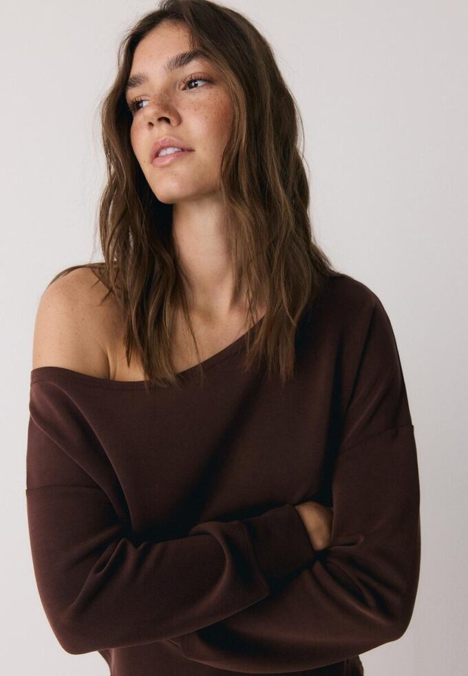 Soft Touch-Sweatshirt mit schulterfreiem Ausschnitt Soft Touch-Sweatshirt mit schulterfreiem Ausschnitt