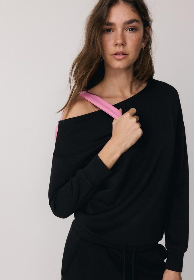 Soft Touch-Sweatshirt mit schulterfreiem Ausschnitt Soft Touch-Sweatshirt mit schulterfreiem Ausschnitt