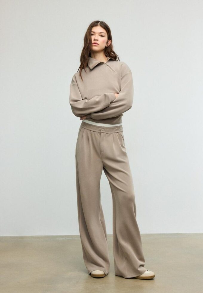Soft Touch-Sweatshirt mit seitlichem Reißverschluss Soft Touch-Sweatshirt mit seitlichem Reißverschluss