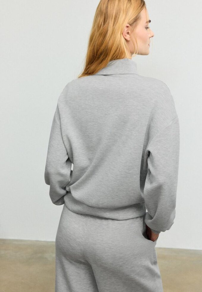 Soft Touch-Sweatshirt mit seitlichem Reißverschluss Soft Touch-Sweatshirt mit seitlichem Reißverschluss