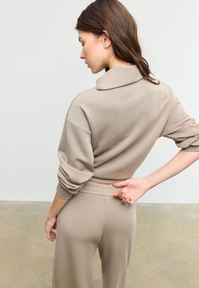 Soft Touch-Sweatshirt mit seitlichem Reißverschluss Soft Touch-Sweatshirt mit seitlichem Reißverschluss